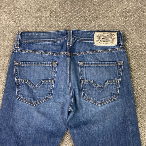 Diesel Larkee Jeans Men's 30 x 30 Fits 32 x 30 Blue Regular Straight ORUS6 - Picture 5 of 13